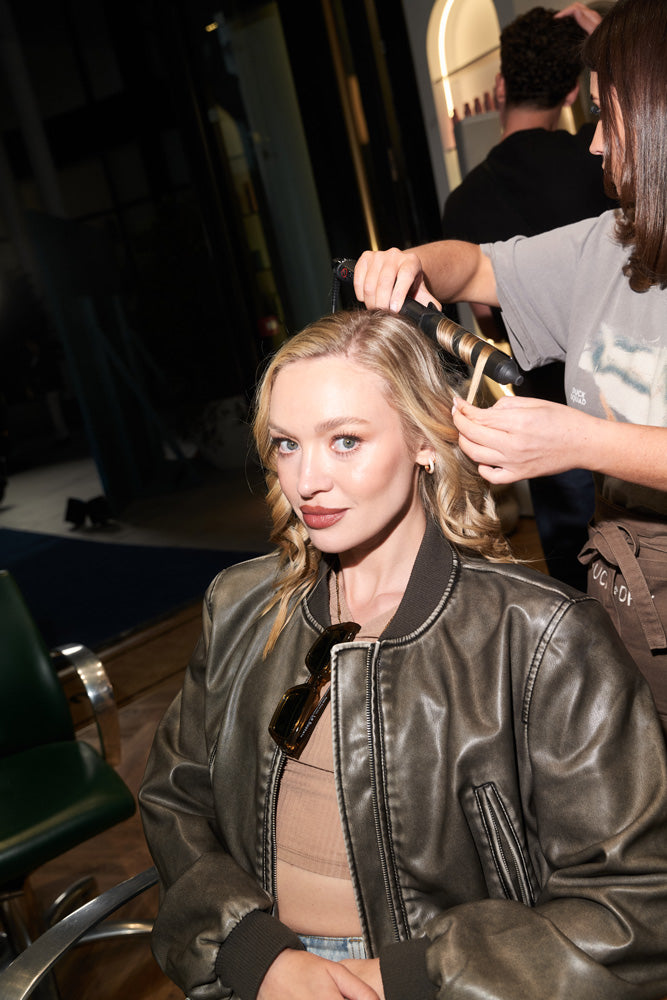 BLOW DRIES, ANYTIME. ANYWHERE.