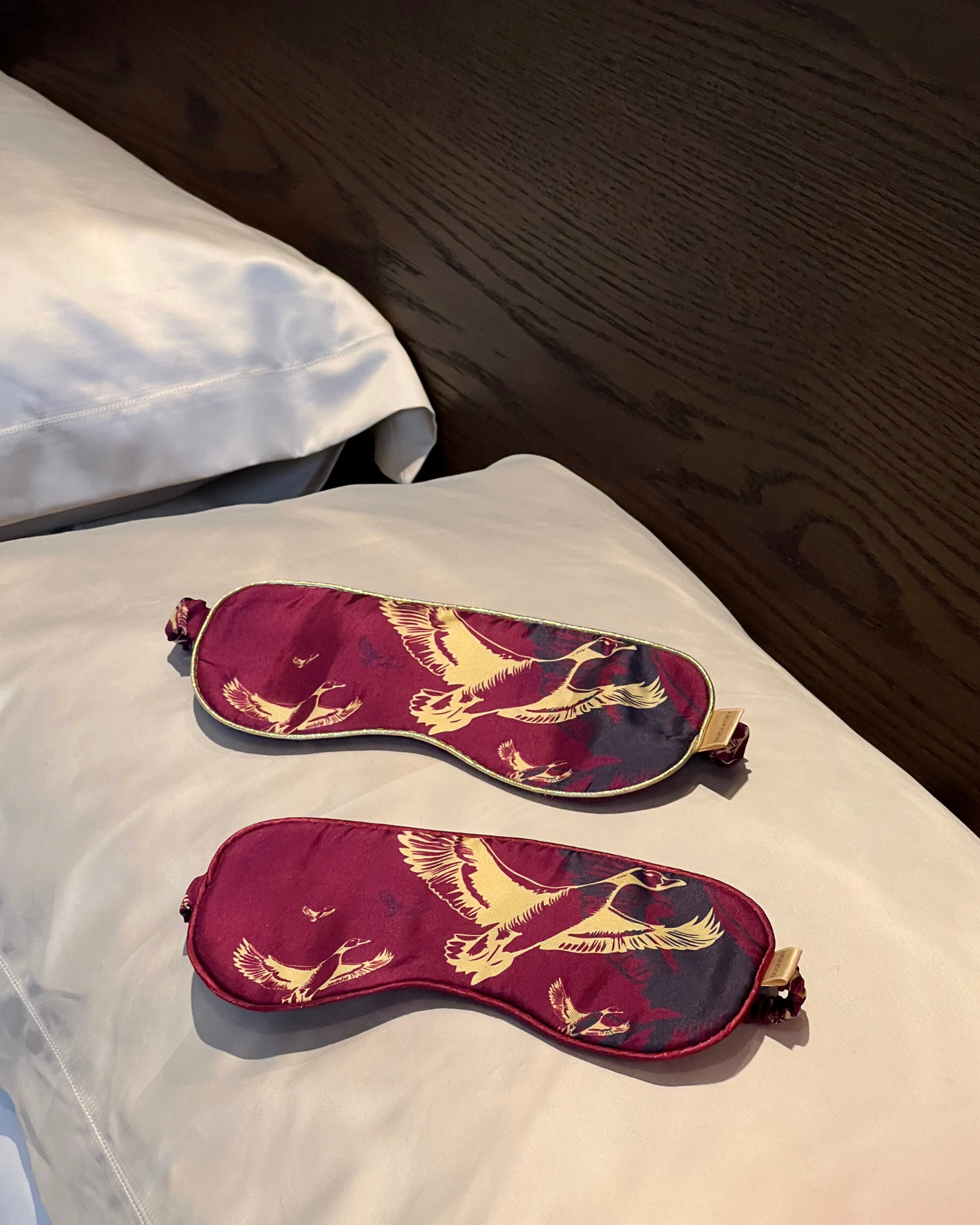 Silk Sleep Mask & Bow Scrunchie Set - Burgundy